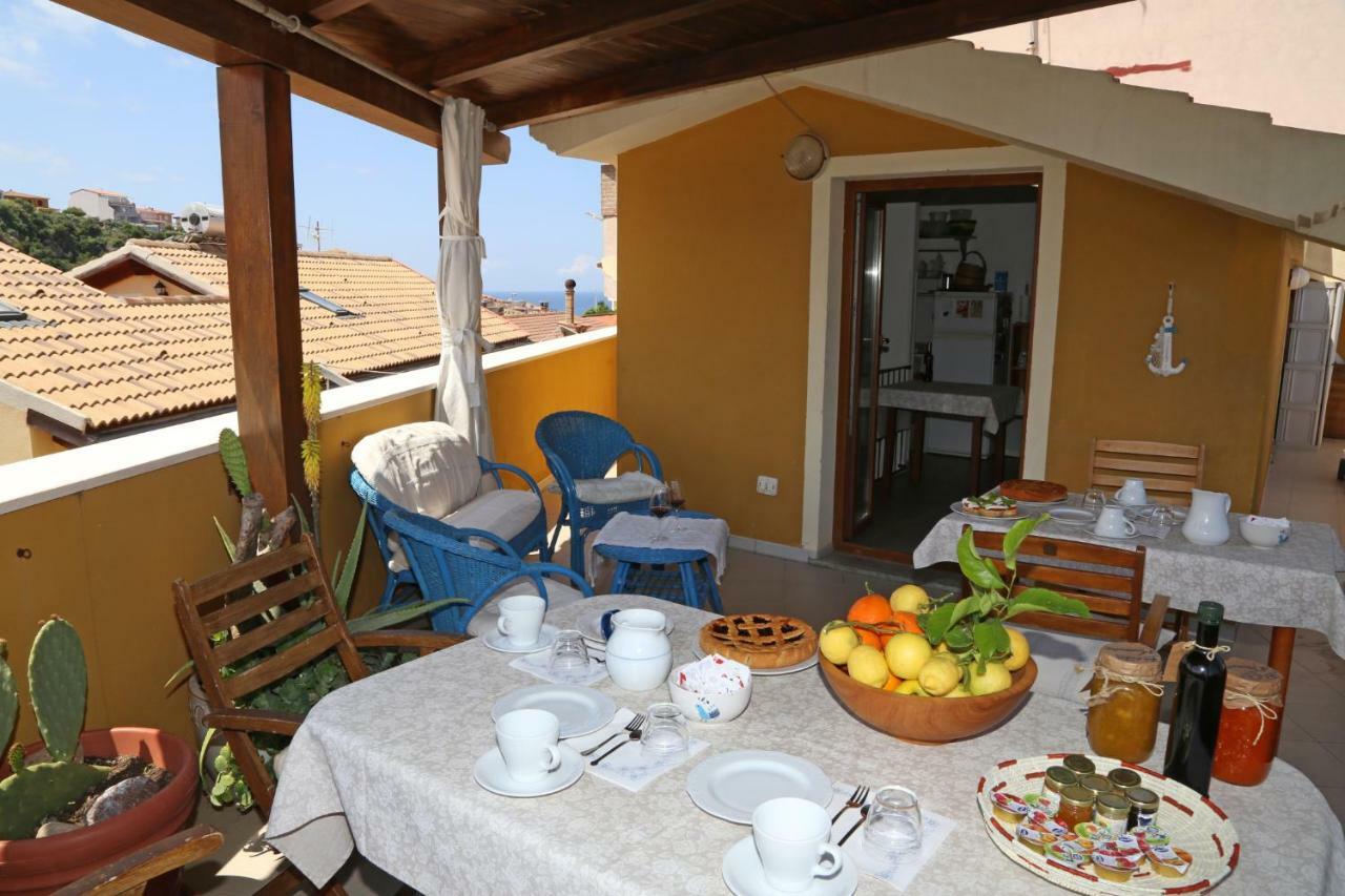 Bed and Breakfast Il Tramonto Кастельсардо Екстер'єр фото